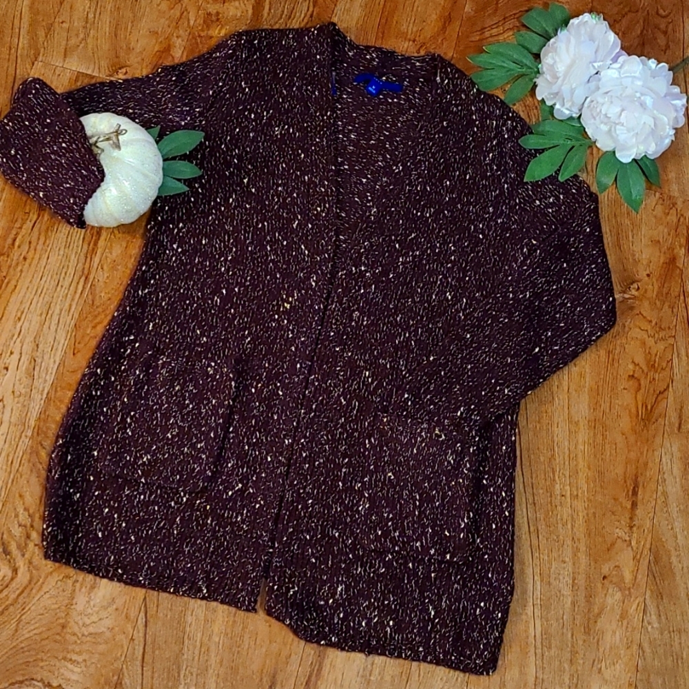 Apt. 9 cardigan sweater in size M.